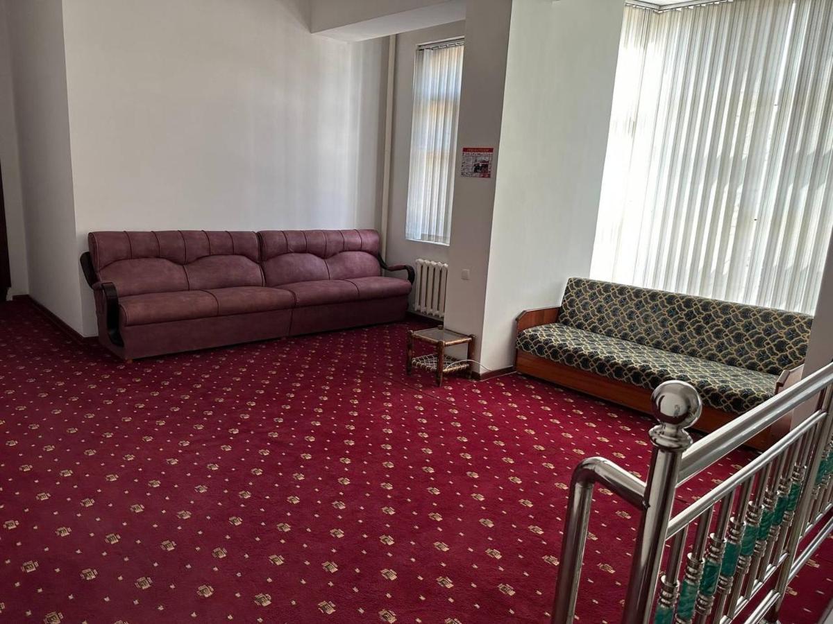 Sarvar Duşanbe Dış mekan fotoğraf