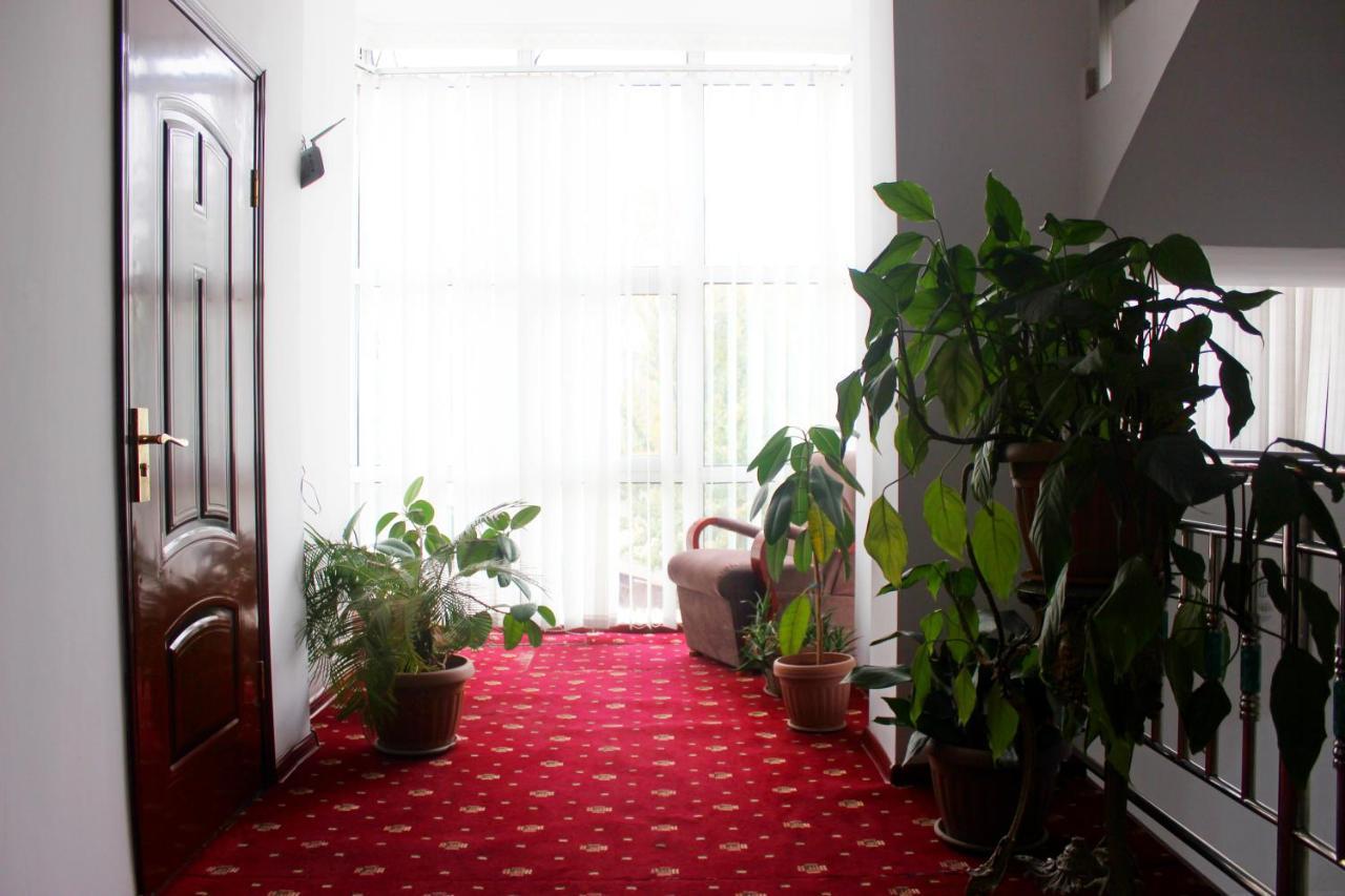 Sarvar Duşanbe Dış mekan fotoğraf